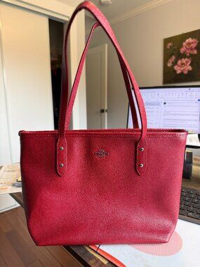 Coach Small City Tote Red